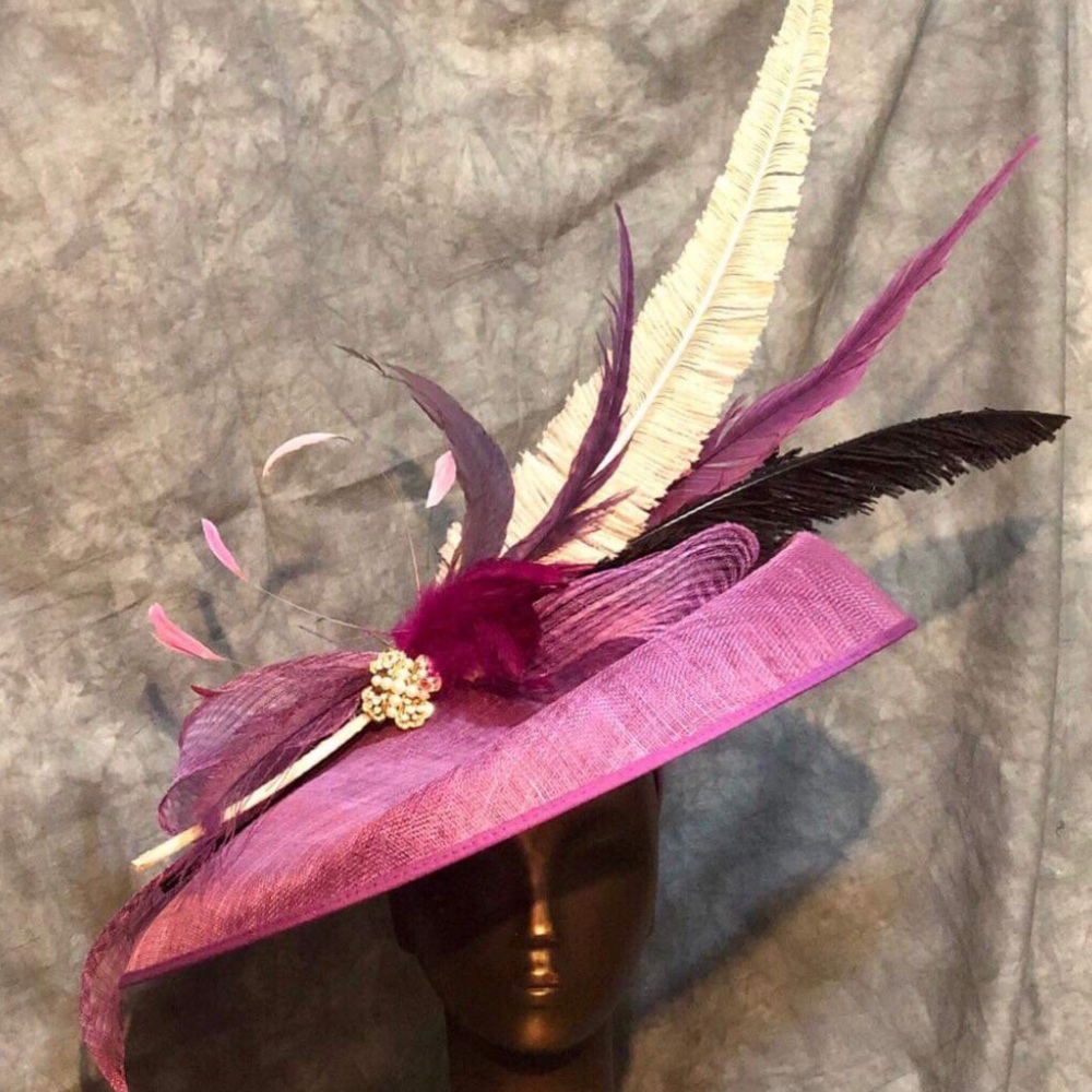 Kentucky Derby Hat. Wore once for a few hours.